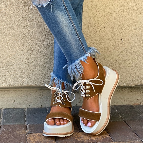 Kate Bosworth Razored Treads Lace Up Platform - Picture 8 of 10